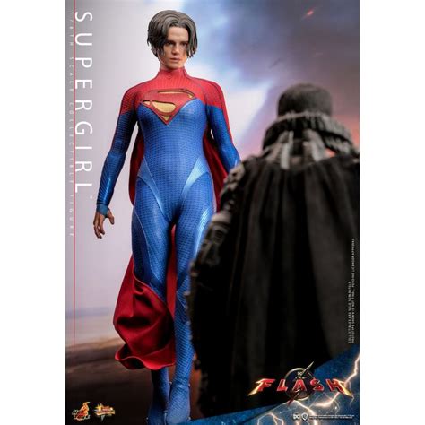 Supergirl Mms715 Hot Toys Figure The Flash