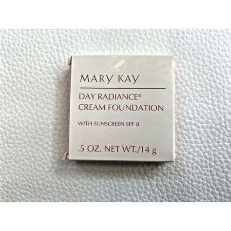 Mary Kay Makeup Mary Kay Day Radiance Cream Foundation Spf Golden