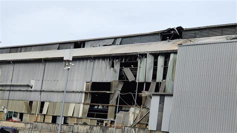 Bolzano Esplosione Nella Fabbrica Di Aluminium Sei Operai Ustionati