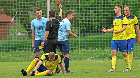 Vier Platzverweise für Motor Marienberg FV Dresden Laubegast gewinnt