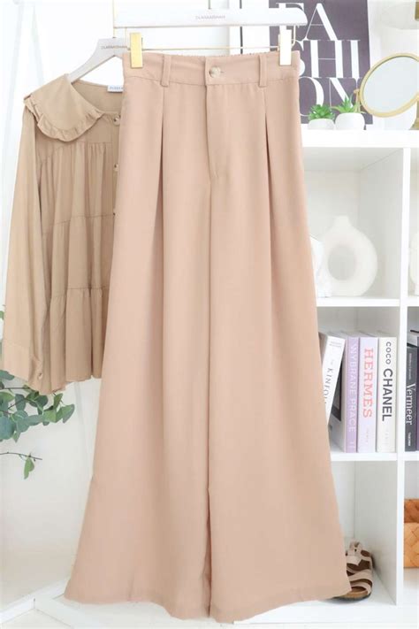 NUDE DLARAAISHAH