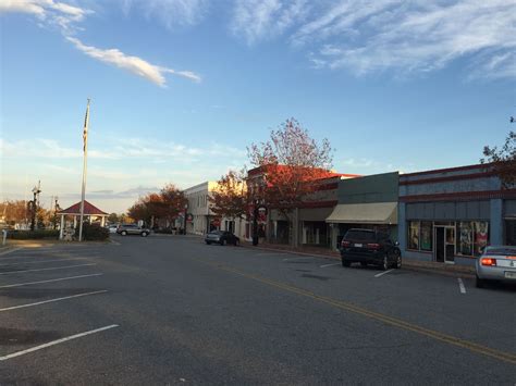 Downtown Lyons Georgia Paul Chandler November 2016 Places