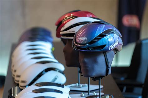 ABUS: Aero-Helm made in Italy | SPORTaktiv.com