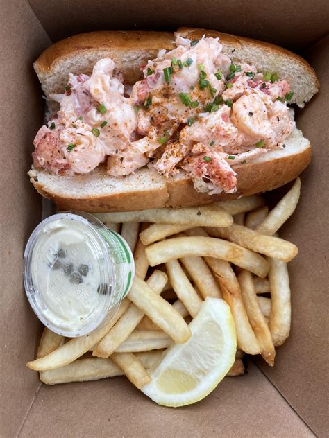 I Ate Maine Style Lobster Roll Rfood