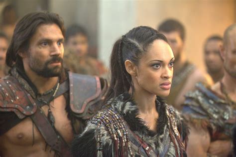 Spartacus Naevia And Crixus Serien