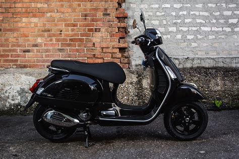 Vespa Gts Hpe Supertech Roller Motorradbox