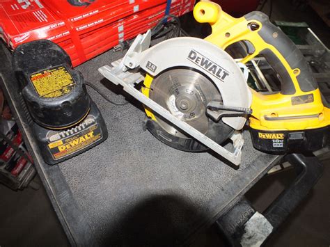 Dewalt 18 Volt Circular Saw