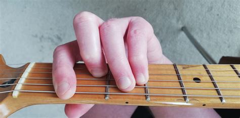 Barre chords for beginner guitarists. - Milton Keynes Guitar Tuition