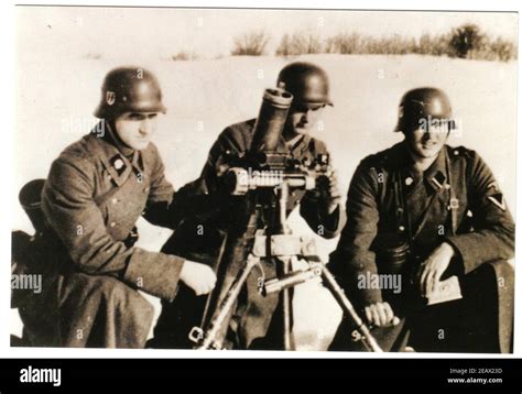 La Seconda Guerra Mondiale Le Waffen Ss Immagini Senza Sfondo E Foto