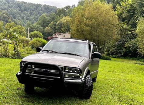 Dustins 2001 Chevrolet Blazer Holley My Garage