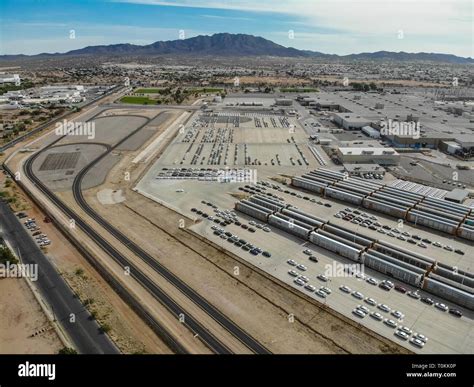 Ford mexico plant hi-res stock photography and images - Alamy