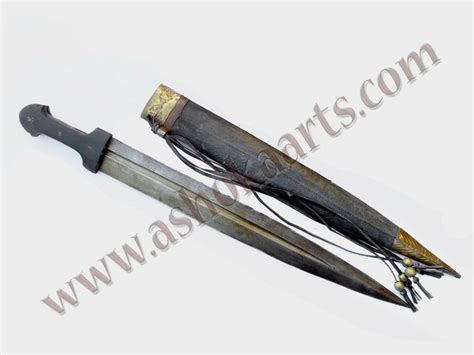 Large Persian Caucasian Qama Sword With Gold Antique Swords And