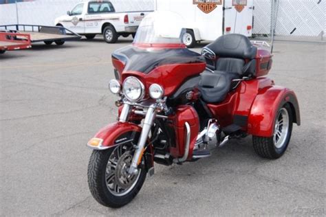 Trike Harley Davidson Tri Glide Ultra Classic Flhtcutg Stock P