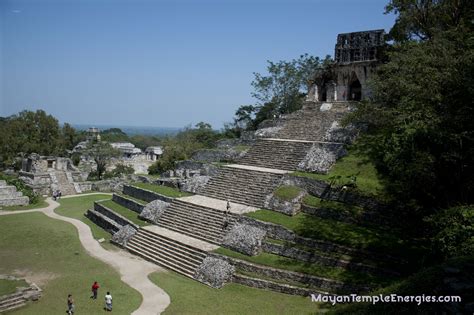 Palenque Mayan Temple in Chiapas, Mexico - photo gallery, images, pictures of the Mayan Temple ...