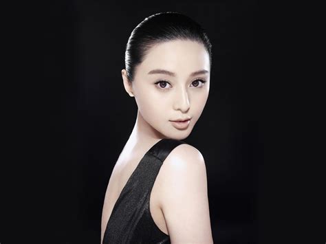 Chinese Actress Li Bing