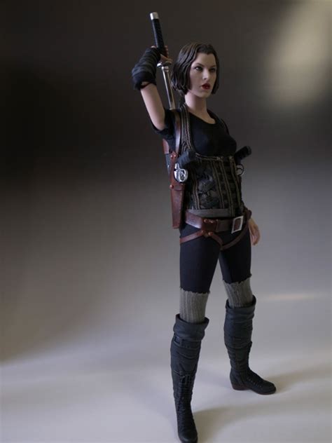 KHut HOT TOYS BIOHAZARD 4 Afterlife Alice
