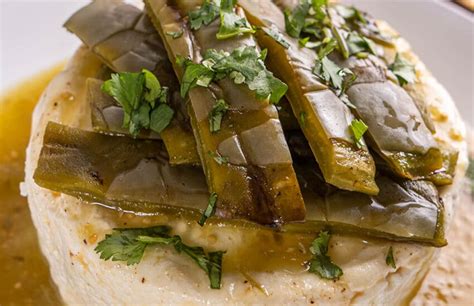 Queso Panela Con Nopales En Salsa Verde Delination