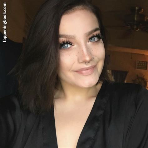 Krispykremerose Krispykremerose Nude Onlyfans Leaks Fappening