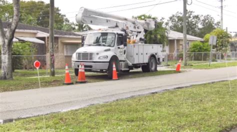 Crews Repair Gas Line Break In Virginia Gardens Wsvn 7news Miami