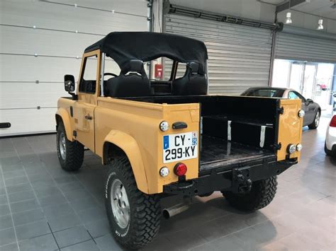 Troc Echange Land Rover Defender V8 Essence 3 5l Sur France Troc