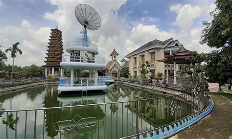 Tempat Wisata Religi Di Madiun Jawa Timur Parboaboa