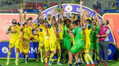 Hyderabad Fc Win Maiden Isl Title Beat Kerala Blasters Via Penalty