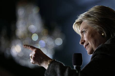 Hillary Clinton Unveils Tv Ad Targeting Donald Trump Wsj