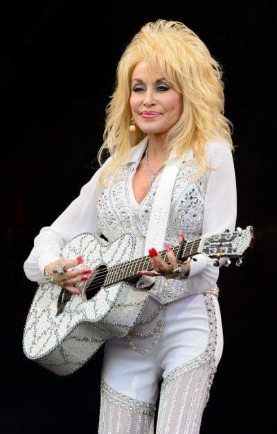 10 Best Outfits Worn By Dolly Parton Dolly Parton Dolly Parton