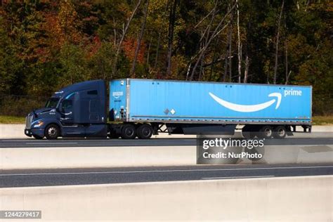 1,844 Amazon Truck Stock Photos, High-Res Pictures, and Images - Getty ...