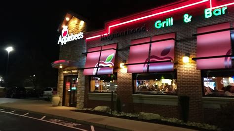 Applebee S Neighborhood Grill And Bar In Greenville Ri