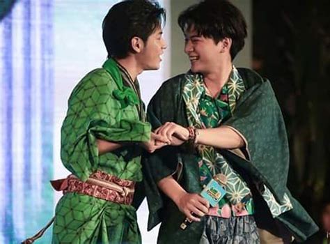 Pin By Linwood On Peraya Singtokrist Cute Gay Couples Cute Gay Handsome Faces