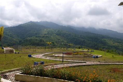 Bukit Kayangan Menggapai Keindahan Kerinci Dari Langit Traverseid