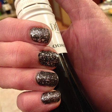 Gel Nails New Year S Eve Look Black With Silver Glitter Sparkles