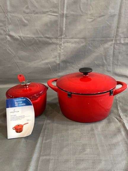 CROFTON 5 5 QT CAST IRON POT 1 75 QT POT Kaufman Realty Auctions