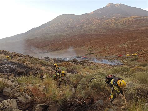 Controlado El Conato De Incendio En El Parque Nacional Del Teide EFE