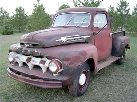 Five-Star Ford: 1952 Ford F1 Deluxe Pickup