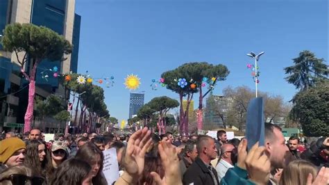 Protesta Para Kryeministrisë Në Tiranë Youtube