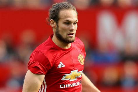 Daley Blind will consider leaving Manchester United - myKhel