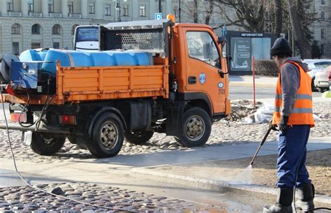 Zaplanowane na dziś prace porządkowe i drogowe na ulicach Włocławka