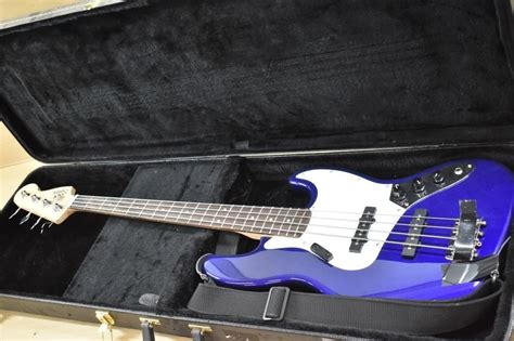 Fender Squier 4 String Jazz Electric Bass Guitar Live And Online Auctions On