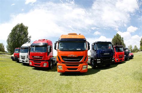 Iveco Lleva Su Renovada Gama De Camiones A Agroactiva Mega Autos