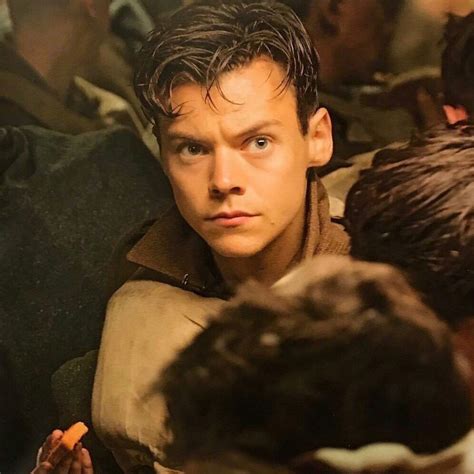 New Pic Of Harry In Dunkirk Harry Styles Dunkirk Dunkirk Harry
