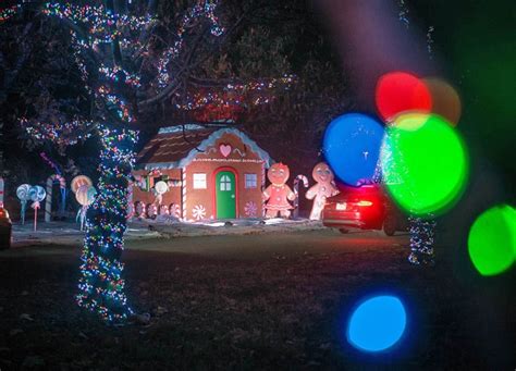 11 Places to See Christmas Lights in LA This Year 2021 - PureWow