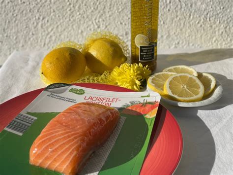 Lachs Braten So Gelingt Der Fisch Perfekt In Der Pfanne