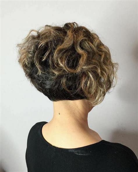 kurzhaarfrisuren für lockiges haar lockiges haar bob frisur blonde