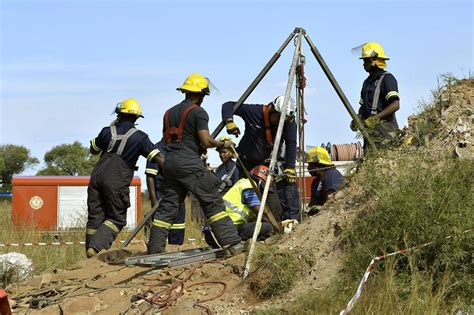 Illegal Miners Trapped In South Africa Arabian Business Latest News