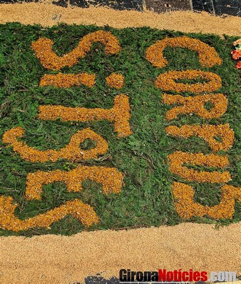 Sitges Es Vesteix De Flors Per A La Celebraci Espectacular Del Corpus