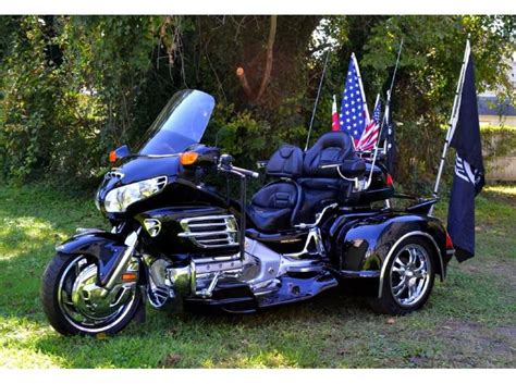 1800 Honda goldwing trikes for sale