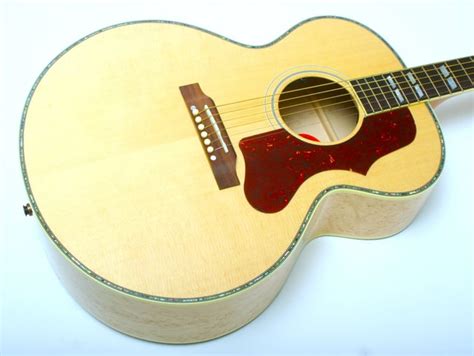 Gibson Acoustic Limited Edition J Birdseye Maple Antique Natural