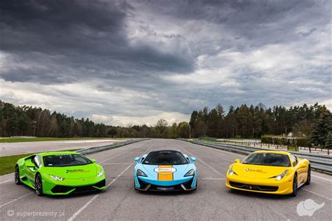 Pojedynek Lamborghini Huracan Vs McLaren 570GT Vs Ferrari Italia Tor